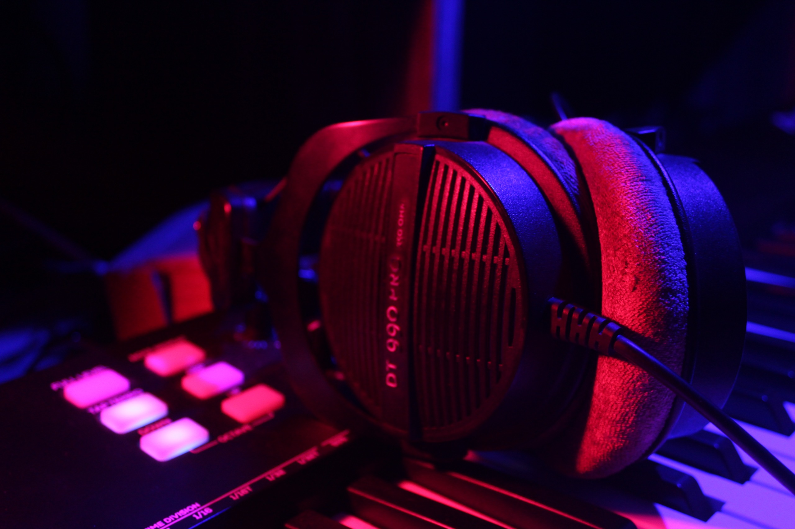 Beherdynamic DT 990 Pro